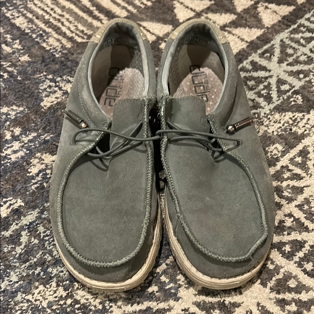 Suede Musk Men’s Wally hey dudes size 10